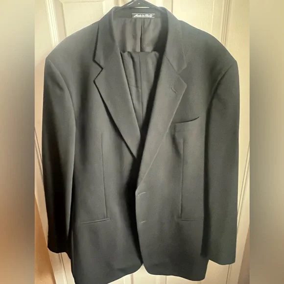 Armani Collezioni Men’s Black Big & Tall suit in excellent condition size 44L. - Picture 3 of 14
